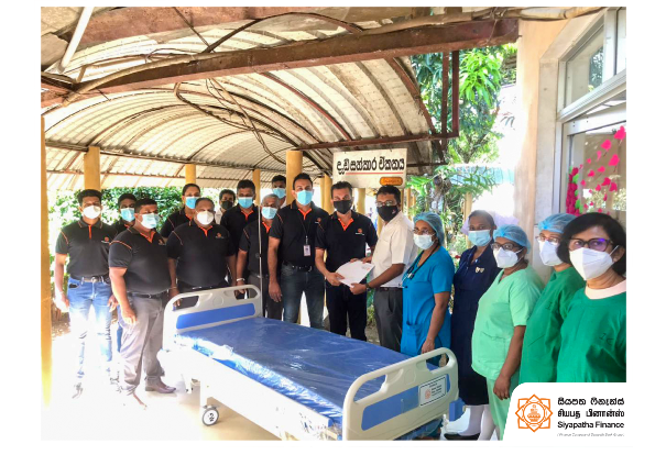 Siyapatha Finance donates an ICU bed to the District General Hospital of Avissawella